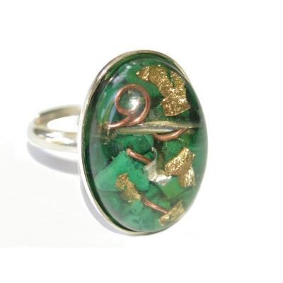 Bague Orgonite Cabochon Ovale 25x18 mm Malachite et Feuilles d'Or Support Argent 925 Pièce Unique N° BOA-MAL-1