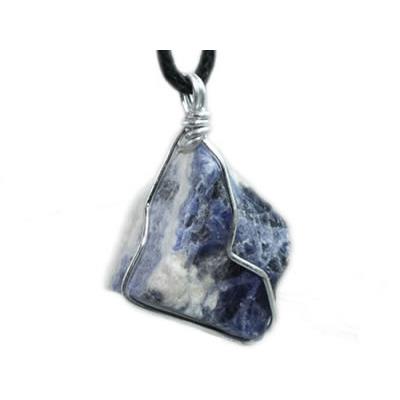 Pendentif Pierre Brute de Sodalite et fils en Métal Argenté