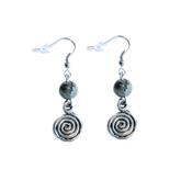 Boucles d'Oreilles Pierre Boule 8 mm en Labradorite Spirale métal argenté