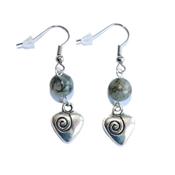 Boucles d'Oreilles Pierre Boule 8 mm en Labradorite Coeur métal argenté