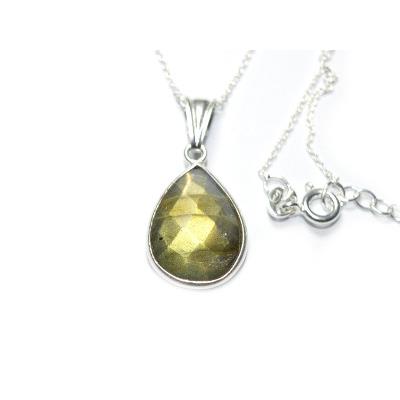 Pendentif Goutte Pierre Facettée en Labradorite Monture et Chainette en Argent 925