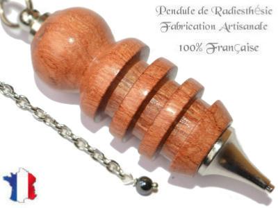 Pendule Egyptien Isis en Bois de Rose Pièce Unique N°ISIRO-1