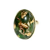 Bague Orgonite Cabochon Ovale 25x18 mm Aventurine Verte et Feuilles d'Or Support Argent 925 Pièce Unique N° BOA-AVT